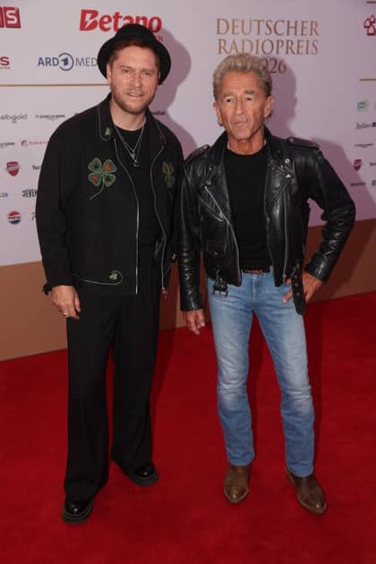 Johannes Oerding and Peter Maffay at the 17th German Radio Awards ceremony in 2026 at the Stage Theater an der Elbe in Hamburg, September 10, 2026 Copyright: xAgenturxMatthiasxWehnertx xM.xGränzdörferx
