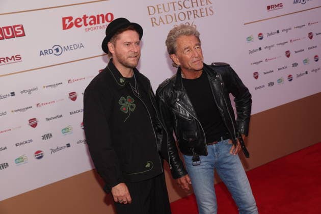 Johannes Oerding and Peter Maffay at the 17th German Radio Awards ceremony in 2026 at the Stage Theater an der Elbe in Hamburg, September 10, 2026 Copyright: xAgenturxMatthiasxWehnertx xM.xGränzdörferx