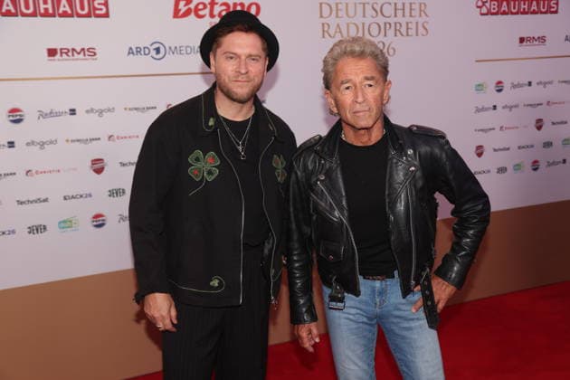 Johannes Oerding and Peter Maffay at the 17th German Radio Awards ceremony in 2026 at the Stage Theater an der Elbe in Hamburg, September 10, 2026 Copyright: xAgenturxMatthiasxWehnertx xM.xGränzdörferx