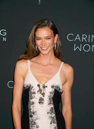 Kering Foundation 5th Annual Caring for Women Gala attend the Kering Foundation 5th Annual Caring for Women Gala, held at The Pool, Seagram Building in New York City, Thursday September 10, 2026. Photography by Jennifer Graylock-Graylock.com 917-519-7666Karlie Kloss attends the Kering Foundation 5th Annual Caring for Women Gala, held at The Pool, Seagram Building in New York City, Thursday September 10, 2026. Photography by Jennifer Graylock-Graylock.com 917-519-7666, Credit:Jennifer Graylock Avalon United States, New York, New York, The Pool Seagram Building Copyright: xJenniferxGraylockx xAvalonx 1133253313