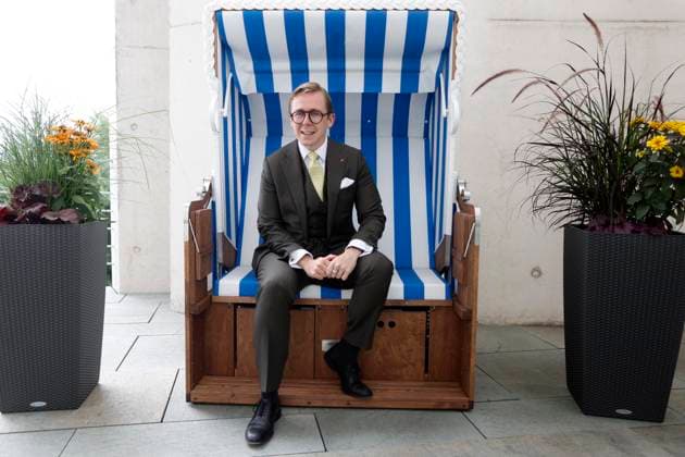 September 9, 2026, Philipp Amthor, CDU, politician, portrait at the Federal Chancellery in Berlin, Minister of State for Federal-State Relations, sitting in a beach chair from Mecklenburg-Western Pomerania on the balcony of his office, Berlin, Germany