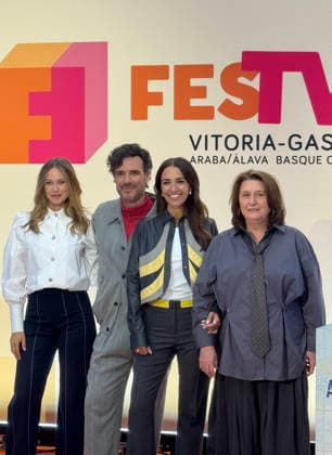 Presentation of A la deriva at FesTVal: Lucía Guerrero, Daniel Grao, Paula Echevarría, and Adelfa Calvo pose during the presentation of A la deriva at FesTVal on September 11, 2026, in Vitoria, Spain. ATRESMEDIA SERIES VITORIA FESTIVAL FESTVAL SEPTEMBER 11, 2026 Europa Press 09 11 2026 Vitoria, Vitoria, Spain  Copyright: xEuropaxPressx 7764684