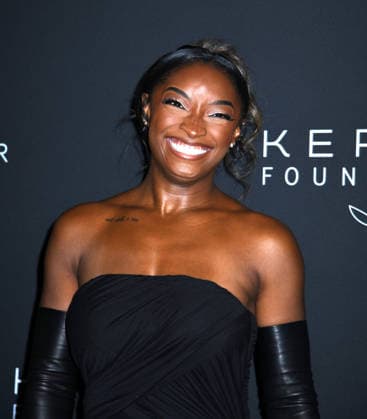 September 10, 2026, New York, Ny, United States: Simone Biles attends the Kering Foundation Fifth Annual Caring for Women Dinner. Held at The Pool in New York. Zuma Press September 10, 2026 New York United States - ZUMAp281 20260910_zea_p281_219 Copyright: xPhotoxImagexPressx