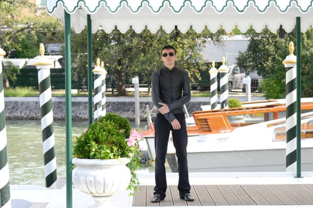 Francesco Gheghi arriving at the pier of the Hotel Excelsior at the 2026 Venice Biennale 83rd Venice International Film Festival Venice, September 11, 2026 Foto:xA.xM.xTinghinox xFuturexImagex gheghi_6903