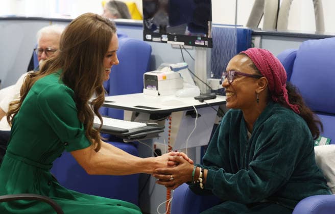 . 11 09 2026. London, United Kingdom. Kate Middleton, the Princess of Wales, meets staff and patients during a visit at The Royal Marsden Hospital in London.  xPoolx xi-Imagesx IIM-27000-0021