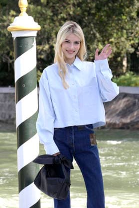 Alma Noce upon her arrival at the pier of the Hotel Excelsior at the 2026 Venice Biennale 83rd Venice International Film Festival Venice, September 11, 2026 Foto:xA.xM.xTinghinox xFuturexImagex noce_6906