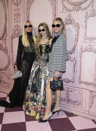 Alice and Olivia presentation during New York Fashion Week Spring Summer 2027 Featuring: Paris Hilton, Stacy Bendet, Nicki Hilton Where: New York, New York, United States When: 10 Sep 2026 Credit: Jennifer Graylock INSTARimages EDITORIAL USE ONLY. NOT FOR USE BY NEWSPAPERS BASED IN THE UK. Copyright: xx instar56007972