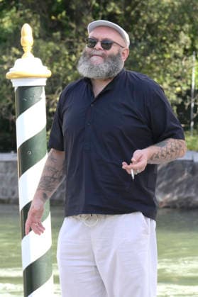 Darko Peric upon arrival with the cast of the feature film *Greta e le favole vere* (*Greta and the True Fairy Tales*) at the pier of the Hotel Excelsior during the 2026 Venice Biennale, the 83rd Venice International Film Festival, Venice, September 11, 2026 Foto:xA.xM.xTinghinox xFuturexImagex greta_6924