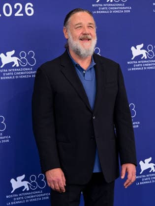 IPA88396885 - Venice, 83rd Venice International Film Festival 2026 - Day 10 - Photocall for What Love Builds - Pictured: Russell Crowe  Copyright: xAlbertoxTerenghix xPoolxPhotoxEventsx08x IPA88396885