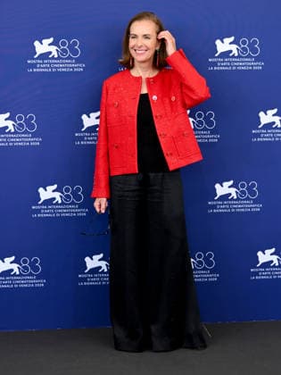 IPA88397955 - Venice, 83rd Venice International Film Festival 2026 - Day 10. Photocall for the film Un Bon Avocat (Good Lawyer). Pictured: Carole Bouquet  Copyright: xAlbertoxTerenghix xPoolxPhotoxEventsx08x IPA88397955