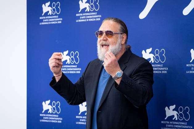 What Love Builds photocall during the 83rd Venice International Film Festival in Venice, Italy on 11 September 2026. Russell Crowe attends the What Love Builds photocall during the 83rd Venice International Film Festival in Venice, Italy on 11 September 2026., Credit:Stefano Costantino TTL Stefano Costantino Avalon Italy, Venice  Copyright: xStefanoxCostantinoxTTLx xStefanoxCostantinox xAvalonx 1133411397