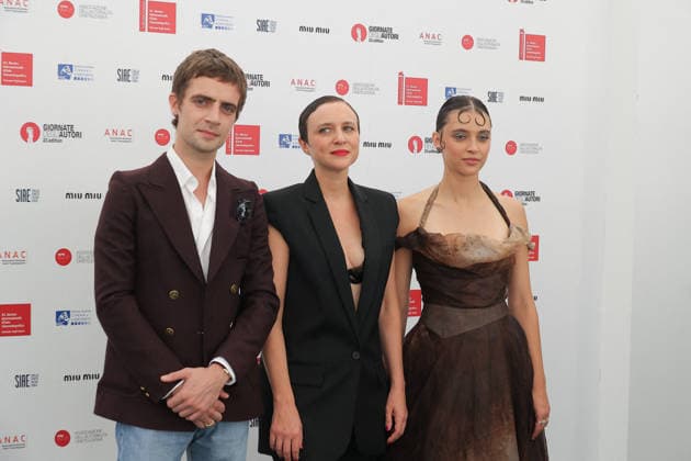 Venice 2026 Peau d’homme Photocall NB Stefan Crépon, Léa Domenach, Claire Pommet attending the Peau d’homme Photocall as part of the 83th Venice International Film Festival at the Lido in Venice, Italy on September 11, 2026. Photo by Nasser Berzane ABACAPRESS.COM Venice Italy  Copyright: xBerzanexNasser ABACAx