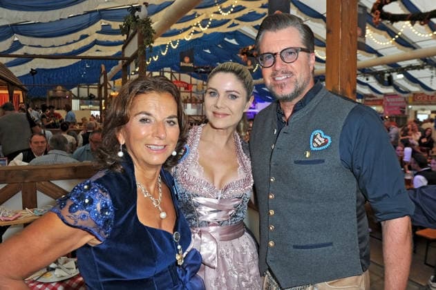 REALITY WIESN at the Frankfurt Oktoberfest: Claudia Obert, Yvonne Woelke, and Frank Kuhlmann at the REALITY WIESN event at the Frankfurt Oktoberfest on September 10, 2026, at Deutsche Bank Park, Frankfurt am Main 20260910MWI116595