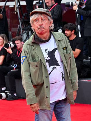 IPA88401422 - Venice, 83rd Venice International Film Festival 2026 - Night 10 - Red carpet for the film KAMI NOUR (A BIT OF LIGHT) - Pictured: Paolo Rossi  Copyright: xManuelexMangiarottix xPoolxPhotoxEventsx08x IPA88401422
