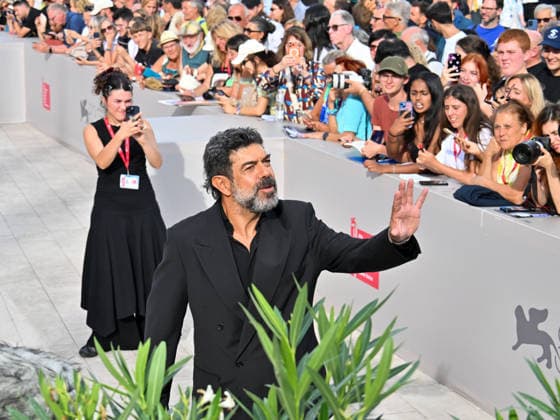 IPA88401325 - Venice, 83rd Venice International Film Festival 2026 - Night 10. Red carpet event for the film KAMI NOUR (A BIT OF LIGHT). Pictured: Pierfrancesco Favino  Copyright: xManuelexMangiarottix xPoolxPhotoxEventsx08x IPA88401325
