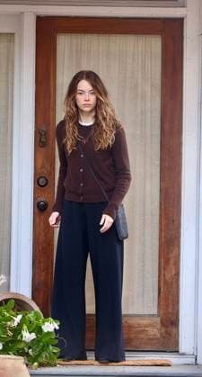 Emma Stone is seen on the set of The Catch Emma Stone is seen on the set of The Catch . 11 Sep 2026 Pictured: Emma Stone is seen on the set of The Catch .  Copyright: xThexMegaxAgencyxSteveSands NewYorkNewswire MEGAx