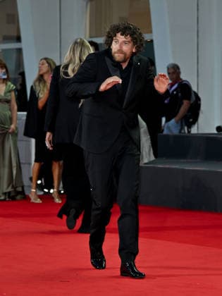 IPA88407028 - Venice, 83rd Venice International Film Festival 2026 - Night 10 - Red carpet for the Nuovo IMAIE Award. Pictured: Maurizio Lastrico  Copyright: xSimonexComix xPoolxPhotoxEventsx08x IPA88407028