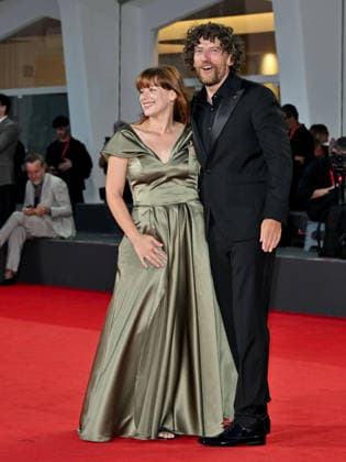 IPA88407034 - Venice, 83rd Venice International Film Festival 2026 - Night 10 - Red carpet for the Nuovo IMAIE Award. Pictured: Maurizio Lastrico, Adeline d Hermy  Copyright: xSimonexComix xPoolxPhotoxEventsx08x IPA88407034