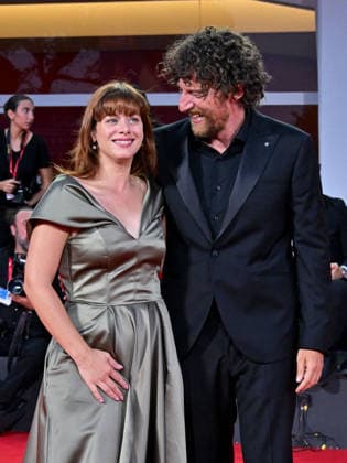 IPA88406927 - Venice, 83rd Venice International Film Festival 2026 - Night 10 - Red Carpet for the Nuovo IMAIE Award. Pictured: MAURIZIO LASTRICO, Adeline d Hermy  Copyright: xManuelexMangiarottix xPoolxPhotoxEventsx08x IPA88406927