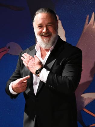 IPA88408679 - Venice International Film Festival 2026 - Night 10 - Red carpet for the film WHAT LOVE BUILDS. Pictured: Russell Crowe  Copyright: xAlbertoxTerenghix xPoolxPhotoxEventsx08x IPA88408679