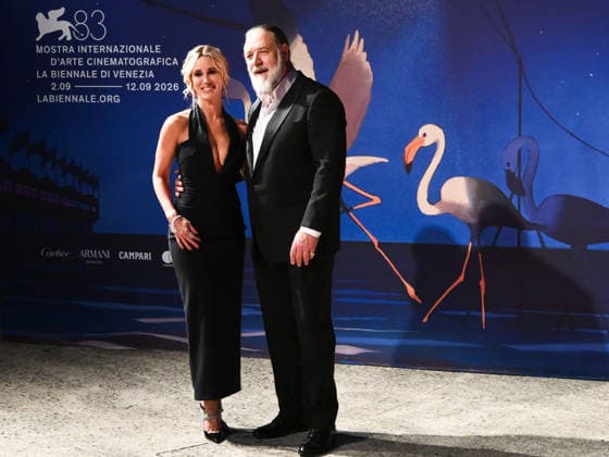 IPA88408893 - Venice International Film Festival 2026 - Night 10 - Red carpet for the film WHAT LOVE BUILDS. Pictured: Britney Theriot, Russell Crowe  Copyright: xAlbertoxTerenghix xPoolxPhotoxEventsx08x IPA88408893