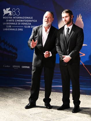 IPA88408904 - Venice International Film Festival 2026 - Night 10 - Red carpet for the film *WHAT LOVE BUILDS*. Pictured: Russell Crowe, Tennyson Spencer Crowe  Copyright: xAlbertoxTerenghix xPoolxPhotoxEventsx08x IPA88408904