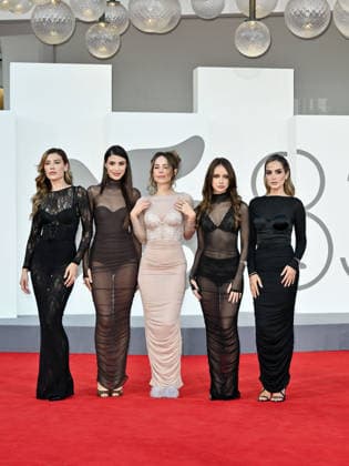 IPA88411089 - Venice International Film Festival 2026 - Night 10 - Red carpet for the film *RITORNO A BUENOS AIRES*. Pictured: Intimissimi models  Copyright: xSimonexComix xPoolxPhotoxEventsx08x IPA88411089