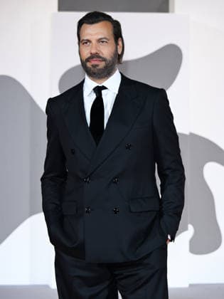 IPA88410703 - Venice, 83rd Venice International Film Festival 2026 - Night 10 - Red carpet event for the film *UN BON AVOCAT*. Pictured: Laurent Lafitte  Copyright: xAlbertoxTerenghi PoolxPhotoxEvenx xPoolxPhotoxEventsx08x IPA88410703