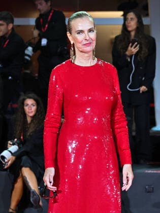 IPA88409958 - Venice International Film Festival 2026 - Night 10 - Red carpet for the film *UN BON AVOCAT*. Pictured: Carole Bouquet  Copyright: xManuelexMangiarottix xPoolxPhotoxEventsx08x IPA88409958
