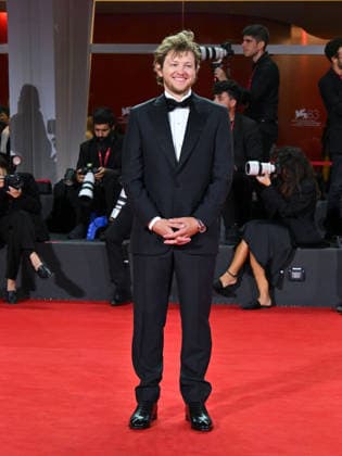 IPA88409990 - Venice International Film Festival 2026 - Night 10 - Red carpet for the film *UN BON AVOCAT*. Pictured: Anthony Bajon  Copyright: xManuelexMangiarottix xPoolxPhotoxEventsx08x IPA88409990