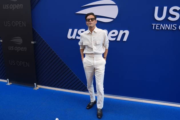 U.S. actor Rami Malek poses on the blue carpet at the US Open tennis semifinals in New York, United States, 11 September 2026. US Open Blue Carpet !ACHTUNG: NUR REDAKTIONELLE NUTZUNG!  Copyright: xOctavioxGuzmánx AME6765 20260912-55021376480_1