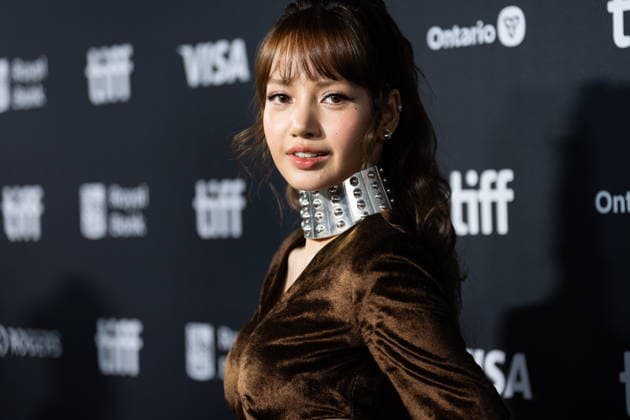 September 11, 2026, Toronto, On, Canada: Lisa poses for a photograph on the red carpet for Always Lalisa at the Toronto International Film Festival, in Toronto on Friday, Sept. 11, 2026. Toronto Canada  - ZUMAc35_ 20260911_zaf_c35_337 Copyright: xArlynxMcadoreyx