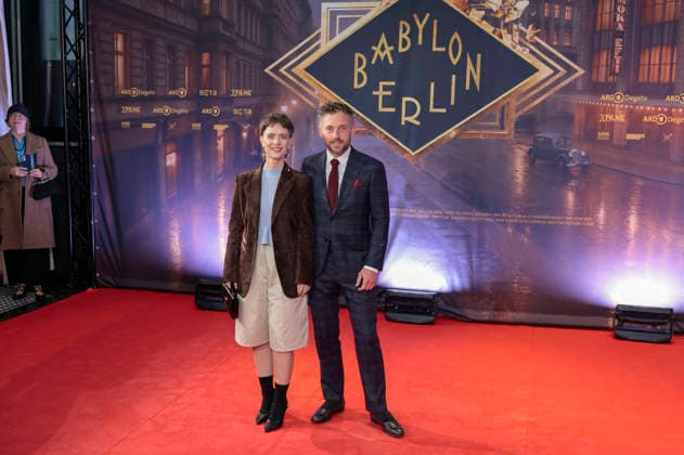 Liv Lisa Fries and Volker Bruch at the premiere of the fifth and final season of the TV series *Babylon Berlin* at the Naturstrom Openair Kino in Cologne, September 11, 2026 Foto:xR.xSchmiegeltx xFuturexImagex babylon_6928