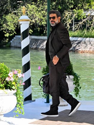 IPA88432474 - Venice International Film Festival 2026 - Day 11. Arrivals at the Hotel Excelsior pier. Pictured: Pierfrancesco Favino  Copyright: xManuelexMangiarottix xPoolxPhotoxEventsx08x IPA88432474
