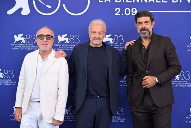 September 12, 2026, Venice, Rome, Italy: Director Giovanni Veronesi, Silvio Orlando, and Pierfrancesco Favino during the photocall for God Laughs, at the 83rd Venice Film Festival. Venice, September 12, 2026 Venice Italy  - ZUMAa289 20260912_zia_a289_085 Copyright: xMariaxLauraxAntonellix xAgfx