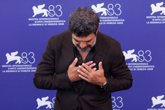News - Dio Ride (God Laughs) Photocall - The 83rd Venice International Film Festival Pierfrancesco Favino attends the Dio Ride (God Laughs) Photocall during the 83rd Venice International Film Festival at Palazzo del Casino on September 12, 2026 in Venice, Italy. Photo: Cinzia Camela. Lido di Venezia Palazzo del Casino Italy Copyright: xCinziaxCamelax xLiveMediax LPN_2667845