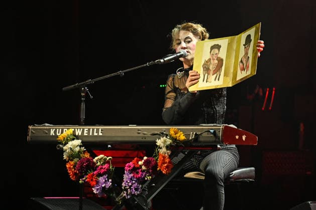 The Dresden Dolls performing at Electric Brixton in London LONDON, ENGLAND - SEPTEMBER 11: Amanda Palmer of ˜The Dresden Dolls™ performing at Electric Brixton on September 11, 2026 in London, England. CAP MAR MAR Great Britain UK Copyright: xMartinxHarris CapitalxPicturesx