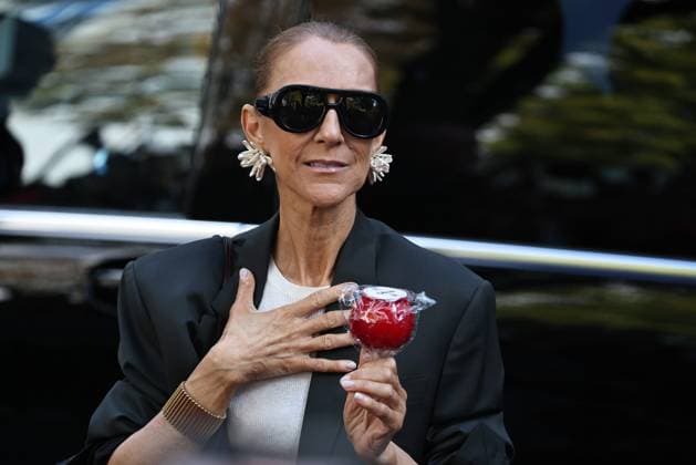 Céline Dion Leaving Her Hotel PHOTOPQR LE PARISIEN LP Fred Dugit staff Paris September 12, 2026 Culture Paris, September 12, 2026 Céline Dion leaves the Royal Monceau hotel ahead of her first concert at the Plénitude Arena La Défense LP Fred Dugit Paris, France, September 12, 2026 Céline Dion leaves the Royal Monceau hotel ahead of her first concert at the Paris La Défense Arena Local Caption LP Fred Dugit staff Paris 75 France  Copyright: xPHOTOPQR LExPARISIEN MAXPPPxLPx xFredxDugitx(staff)x 20260912LPA8394 20260912LPA8394