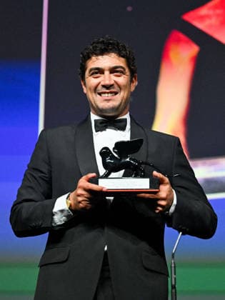 IPA88448745 - Venice, 83rd Venice International Film Festival 2026 - Night 11 - Closing Ceremony. Awards Ceremony. Pictured: Riccardo Scamarcio  Copyright: xManuelexMangiarottix xPoolxPhotoxEventsx08x IPA88448745