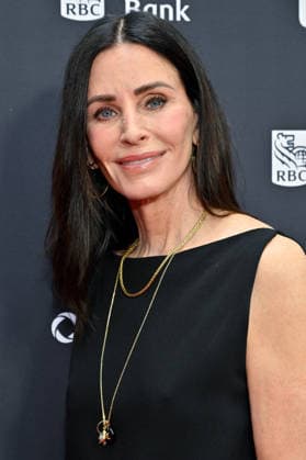 TIFF Toronto Screening Evil Genius Courteney Cox attending the screening of the movie Evil Genius ahead of Toronto International Film Festival (TIFF) in Toronto, Canada on September 12, 2026. Photo by Julien Reynaud APS-Medias ABACAPRESS.COM Toronto Canada  Copyright: xReynaudxJulien APS-Medias ABACAx