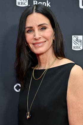 TIFF Toronto Screening Evil Genius Courteney Cox attending the screening of the movie Evil Genius ahead of Toronto International Film Festival (TIFF) in Toronto, Canada on September 12, 2026. Photo by Julien Reynaud APS-Medias ABACAPRESS.COM Toronto Canada  Copyright: xReynaudxJulien APS-Medias ABACAx