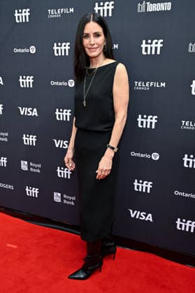 TIFF Toronto Screening Evil Genius Courteney Cox attending the screening of the movie Evil Genius ahead of Toronto International Film Festival (TIFF) in Toronto, Canada on September 12, 2026. Photo by Julien Reynaud APS-Medias ABACAPRESS.COM Toronto Canada  Copyright: xReynaudxJulien APS-Medias ABACAx