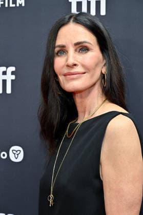 TIFF Toronto Screening Evil Genius Courteney Cox attending the screening of the movie Evil Genius ahead of Toronto International Film Festival (TIFF) in Toronto, Canada on September 12, 2026. Photo by Julien Reynaud APS-Medias ABACAPRESS.COM Toronto Canada  Copyright: xReynaudxJulien APS-Medias ABACAx