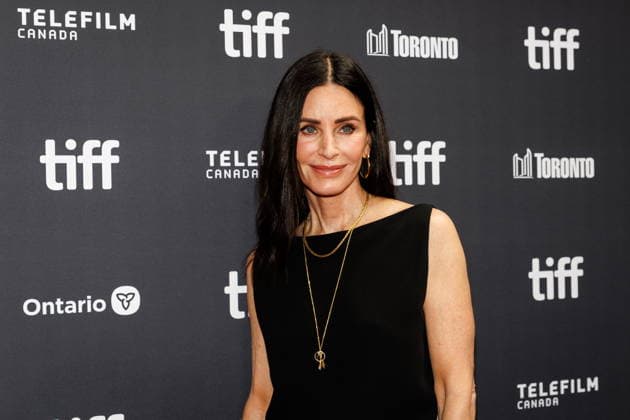 September 12, 2026, Toronto, On, Canada: Director Courteney Cox is photographed on the red carpet for the film Evil Genius during the Toronto International Film Festival in Toronto, on Saturday, Sept. 12, 2026. Toronto Canada  - ZUMAc35_ 20260912_zaf_c35_022 Copyright: xKeitoxNewmanx