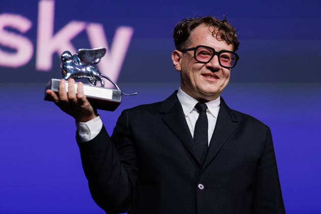 Closing Ceremony - The 83rd Venice International Film Festival VENICE, ITALY - SEPTEMBER 12: Ilya Khrzhanovsky receives the Silver Lion for Best Director Award for Dau during the 2026 Closing Ceremony for the 83rd Venice International Film Festival at Sala Grande on September 12, 2026 in Venice, Italy. Primo Barol Anadolu Venice Italy. Editorial use only. Please get in touch for any other usage.  Copyright: x2026xAnadoluxPrimoxBarolx