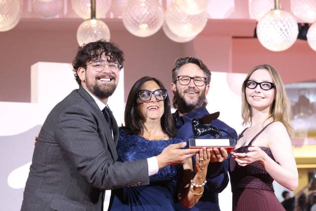 Venice 2026 Winners Photocall NB Rory Mitchell (2nd R) and Dr. Anna Maria Nonny de la Pena (2nd L) pose with the Venice Immersive Special Jury Prize for Out of the Ashes attending the Winners Photocall Red carpet as part of the 83th Venice International Film Festival at the Lido in Venice, Italy on September 12, 2026. Photo by Nasser Berzane ABACAPRESS.COM Venice Italy  Copyright: xBerzanexNasser ABACAx