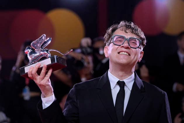 Closing Ceremony of the Venice International Film Festival Director Ilya Khrzhanovsky poses with the Silver Lion for Best Director for *Dau* after the closing gala of the Venice International Film Festival on September 11, 2026, in Venice, Italy. The festival, the oldest in the world, celebrated its 83rd edition this year. The international jury, chaired by Maggie Gyllenhaal, presented the Golden Lion for Best Film and the other official awards: the Grand Jury Prize, the Silver Lion for Best Director, Volpi Cups for Best Actress and Best Actor, Best Screenplay Award, Special Jury Prize, and the Marcello Mastroianni Award for Young Performers. SEPTEMBER 12, 2026 VENICE FILM FESTIVAL FILM AWARDS ACTORS ACTRESSES DIRECTOR Venice, Italy Venice  Copyright: xRoccoxSpazianix 7770062