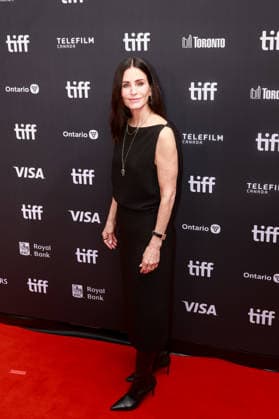 2026 Toronto International Film Festival - Evil Genius Premiere Courteney Cox attends the premiere of Evil Genius during the 2026 Toronto International Film Festival at Roy Thomson Hall on September 12, 2026 in Toronto, Ontario. Toronto Ontario Canada Copyright: xPicjer imageSPACEx