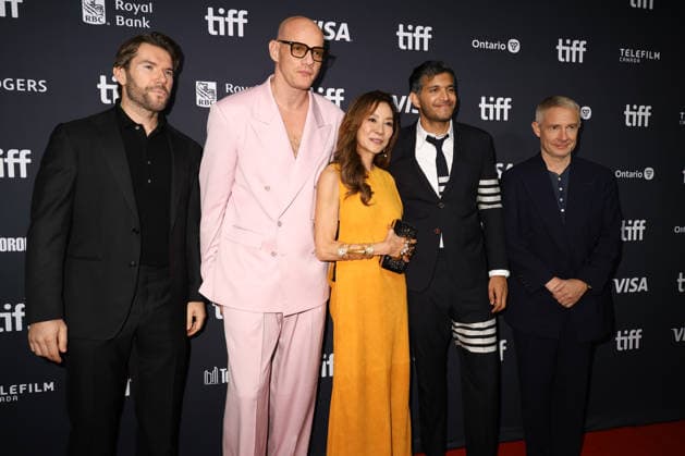 51st Toronto International Film Festival Saturday, September 12, 51st Toronto International Film Festival Red carpet for the film The Surgeon Michelle Yeoh, director Roshan Sethi, and Martin Freeman 459634 September 12, 2026 Toronto, Canada  Copyright: xIsabellexVautierx xStarfacex STAR_459634_016