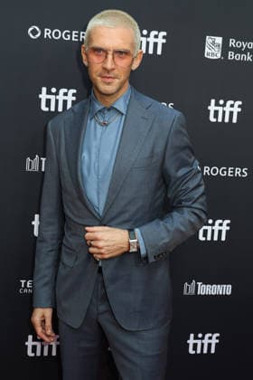 51st Toronto International Film Festival Saturday, September 12 51st Toronto International Film Festival Red carpet for the film Babies Dan Stevens 459634 2026 09 12 Toronto, Canada  Copyright: xIsabellexVautierx xStarfacex STAR_459634_039